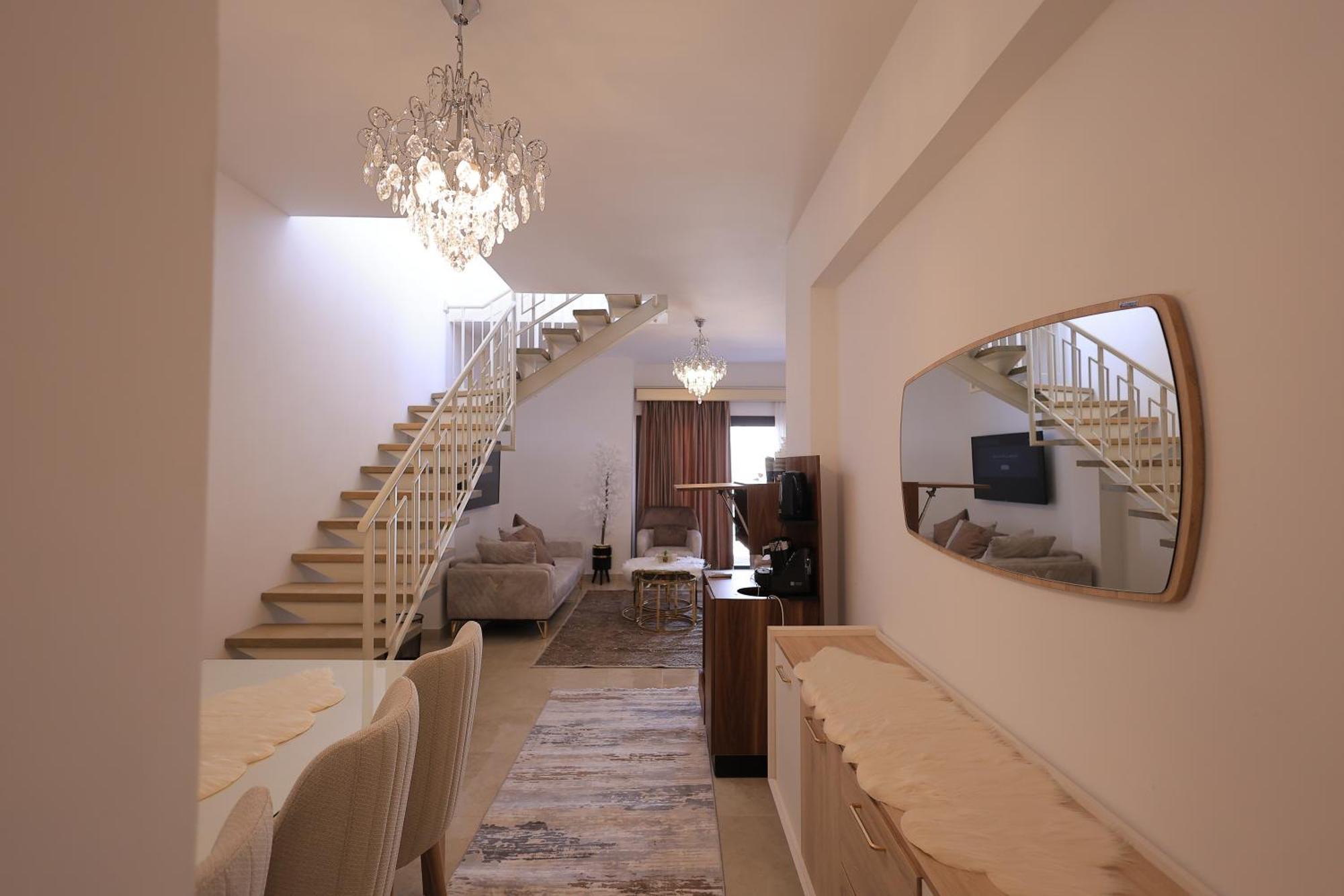Luxury New Apartment *